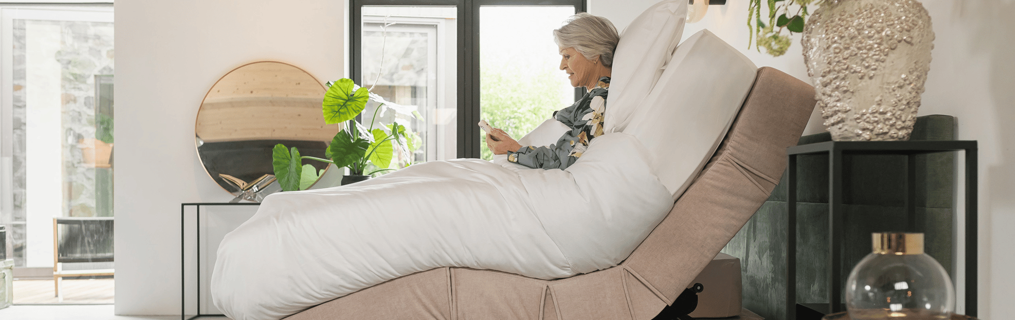 Relaxverstelling Makkelijk TV kijken in Seniorenbed